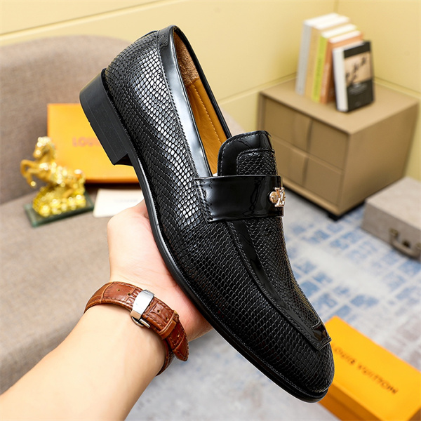 Lv Loafer 039