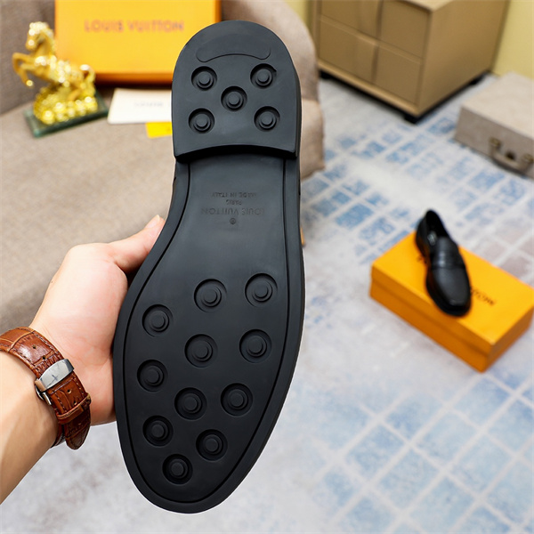 Lv Loafer 041