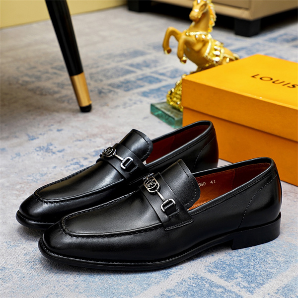 Lv Loafer 042