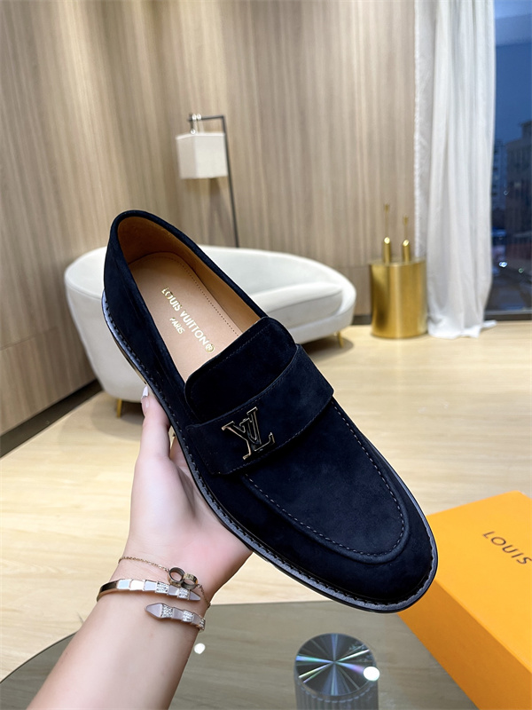 Lv Loafer 043