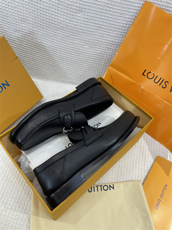 Lv Loafer 053