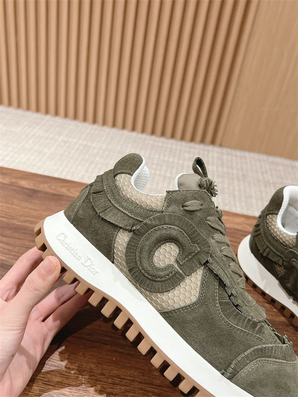 Dr Sneaker