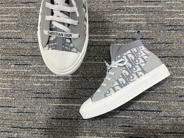Dr Sneaker