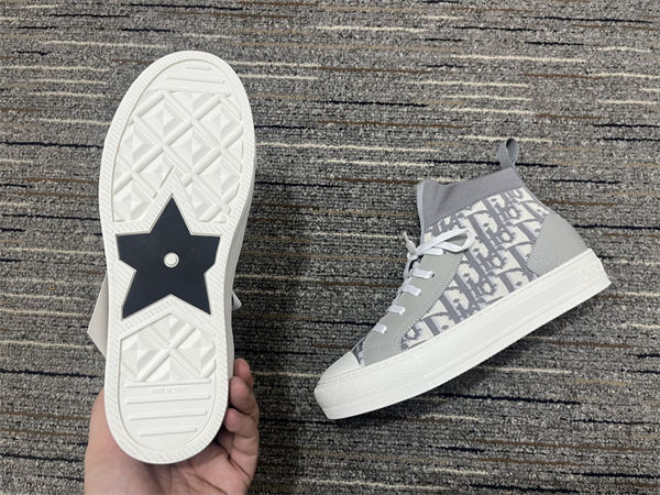 Dr Sneaker