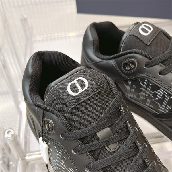 Dr B27 Sneaker