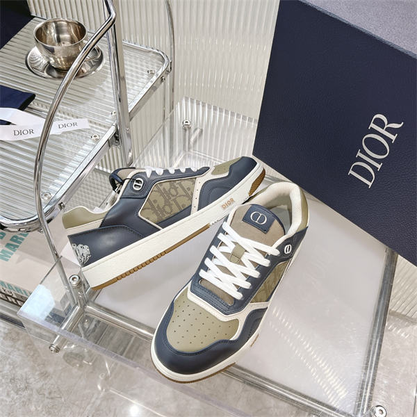 Dr B27 Sneaker