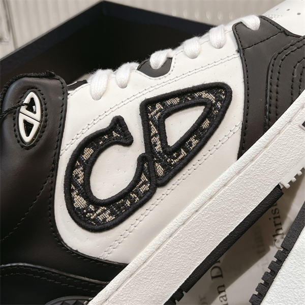 Dr B57 Sneaker