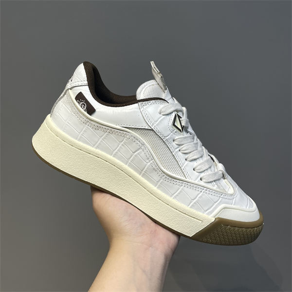 Dr x Travis Scott Sneaker