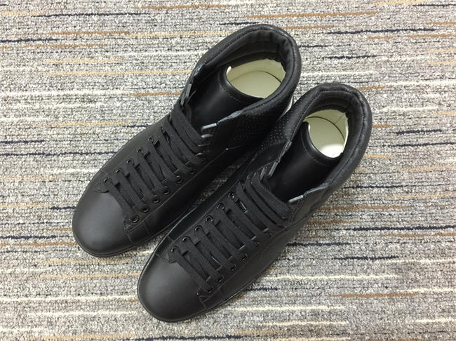 Gucci High Top Sneaker 19