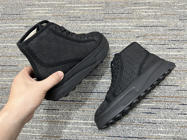 Gucci High Top Sneaker 21