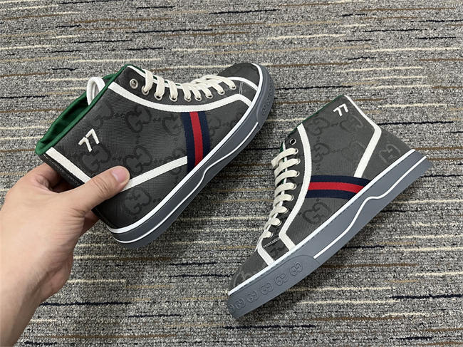 Gucci High Top Sneaker 25