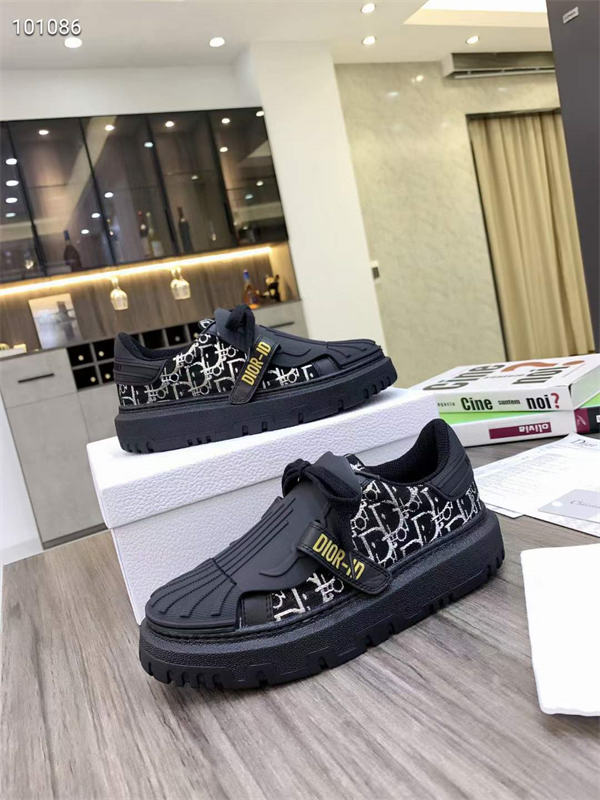 Dr Sneaker