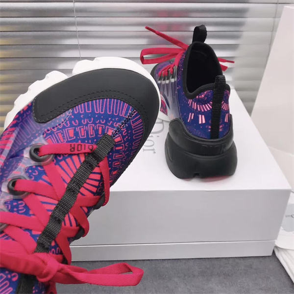 Dr Sneaker