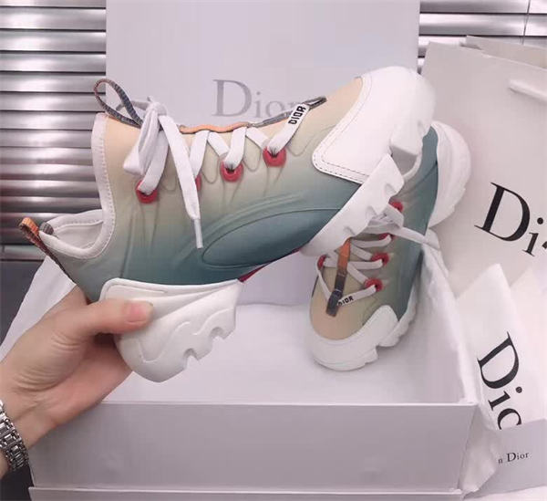 Dr Sneaker
