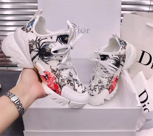 Dr Sneaker