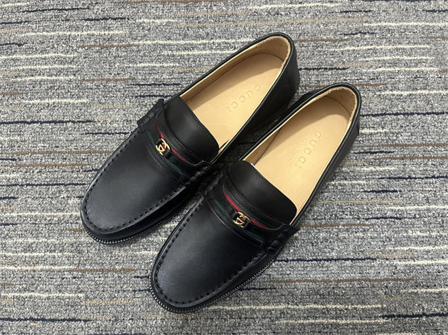 Gucci Loafer 30