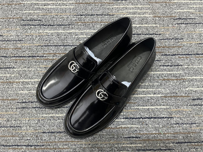 Gucci Loafer 32