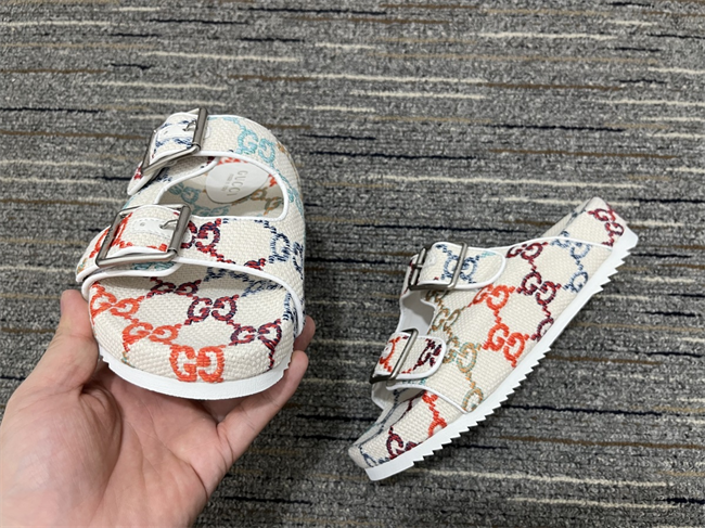 Gucci Slide 23