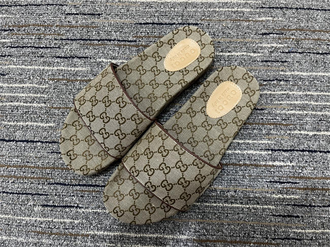 Gucci Slide 27