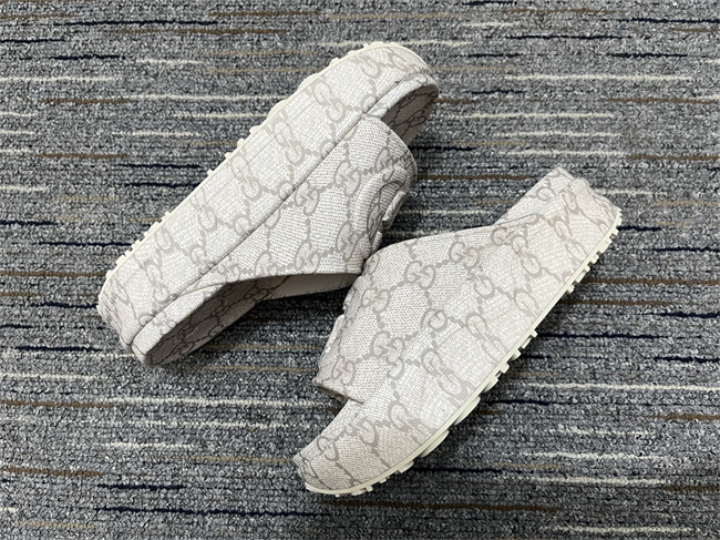 Gucci Slide 29