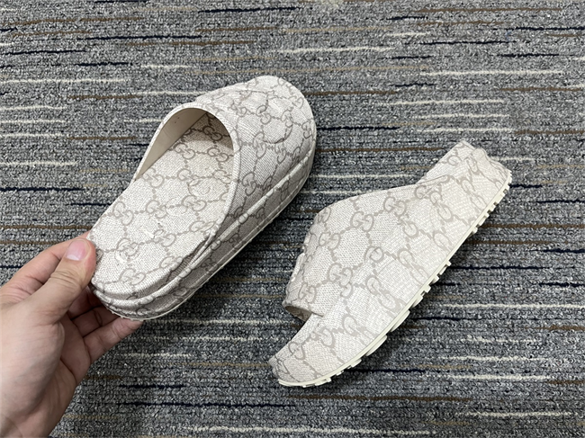 Gucci Slide 29