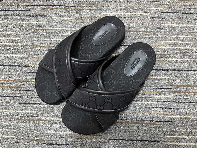 Gucci Slide 44