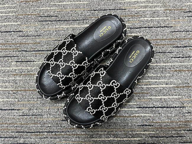 Gucci Side Women 23