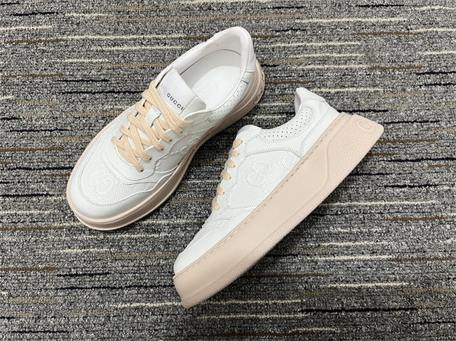 Gucci Low Top Sneaker 15