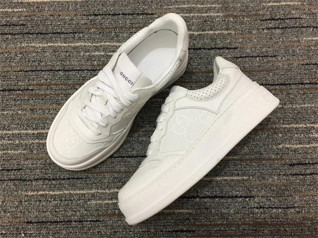 Gucci Low Top Sneaker 20