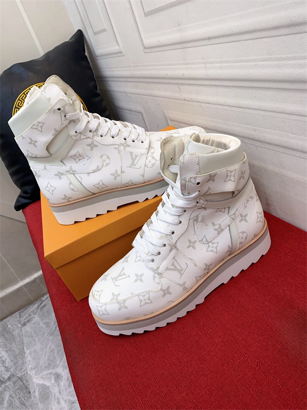 LV x Nike Sneaker