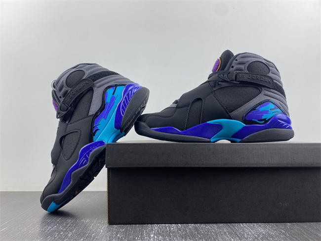 Air Jordan 8 “Aqua”  305381-025