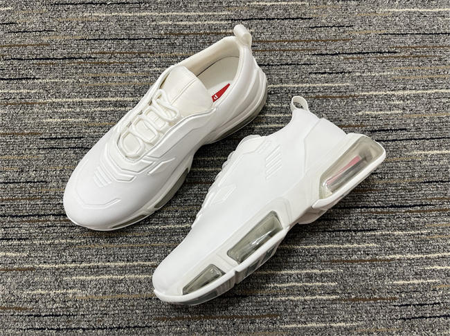 Prada Sneaker 36