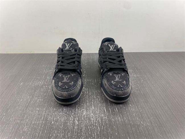 Louis Vuitton LV trainer 1