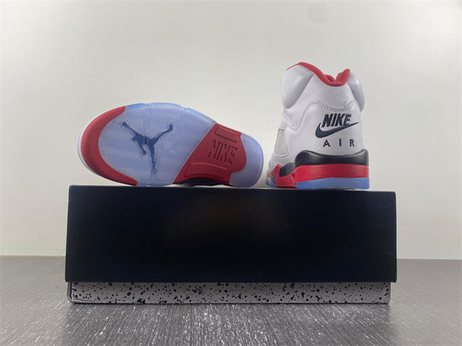Air Jordan 5 “Fire Red”  136027-120