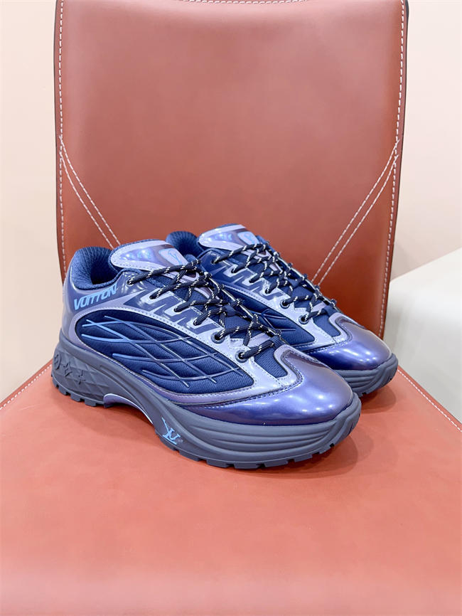 Lv Runner Sneaker 54