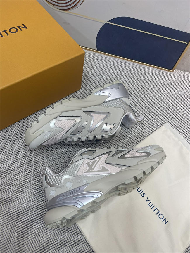 Lv Runner Sneaker 56
