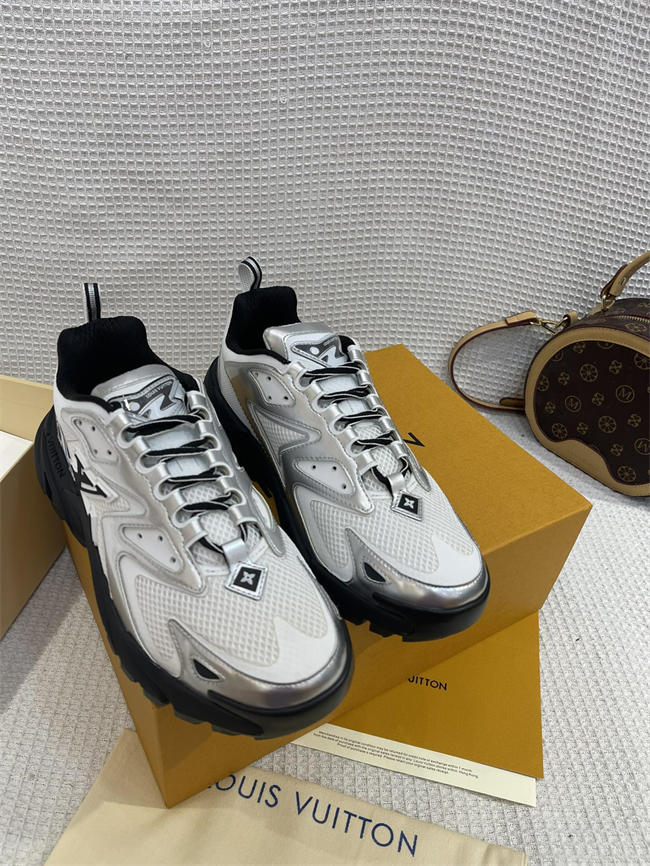 Lv Runner Sneaker 68