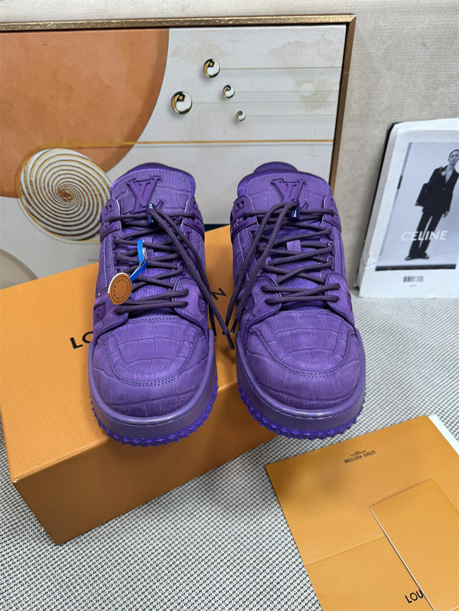 Lv Trainer Sneaker 16