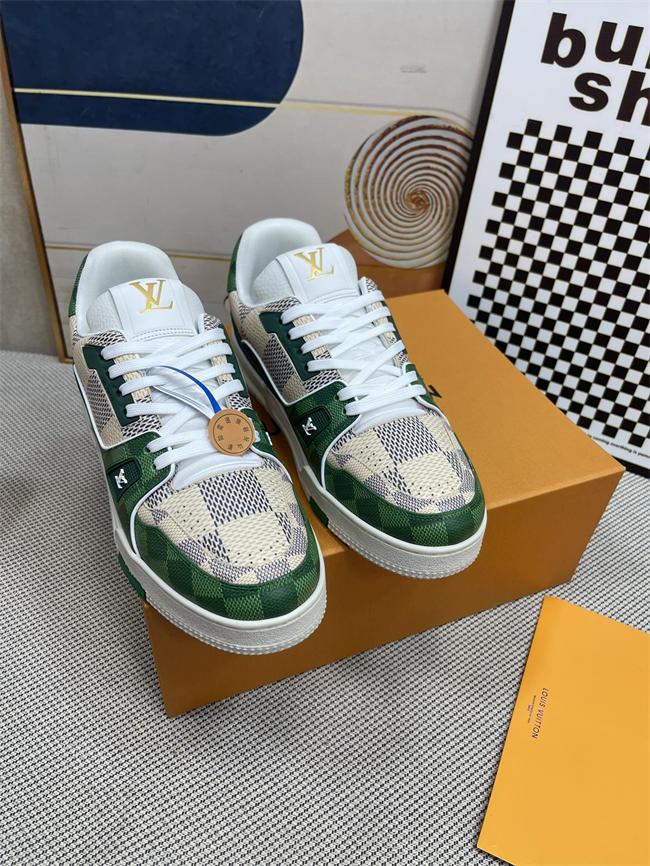 Lv Trainer Sneaker 27