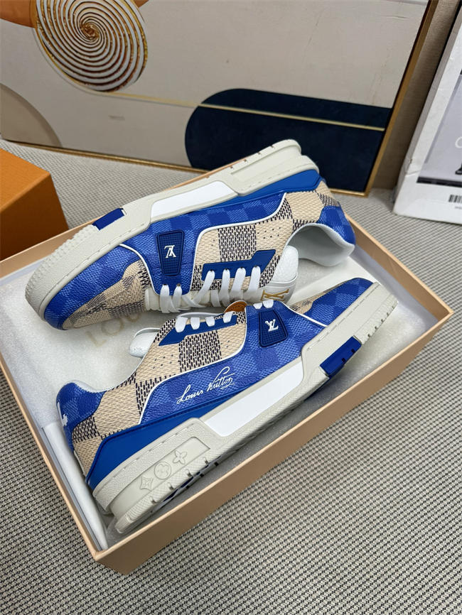 Lv Trainer Sneaker 28