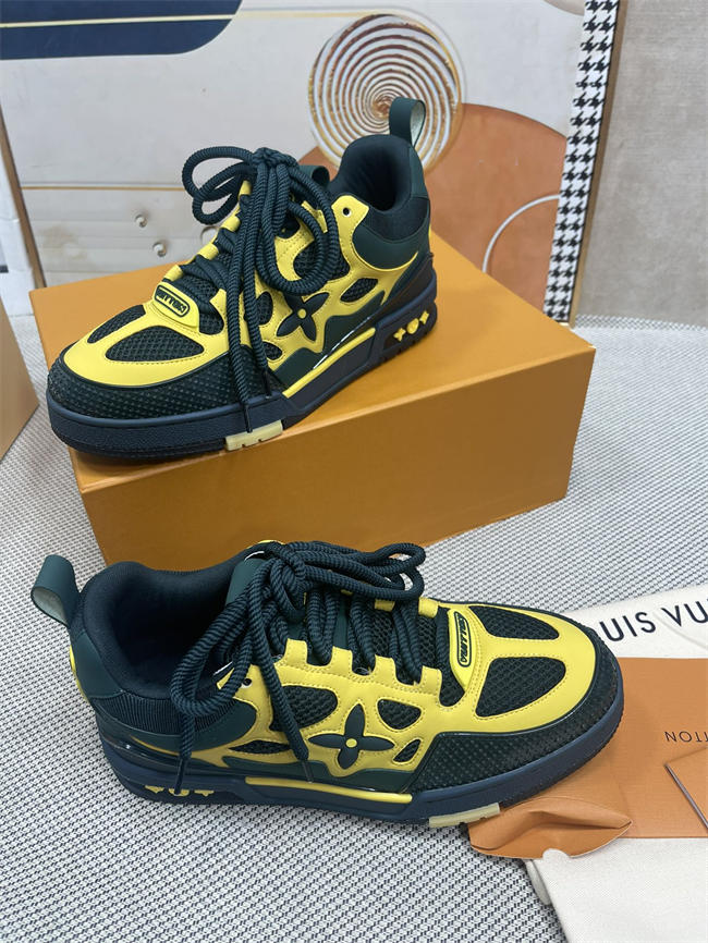 Lv Trainer Sneaker 29