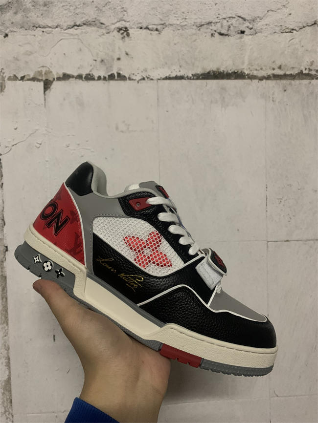 Lv Trainer Sneaker 48