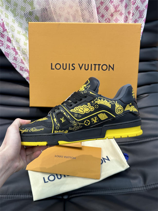 Lv Trainer Sneaker 60