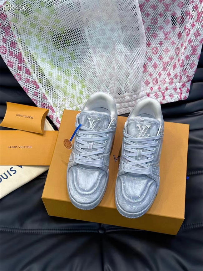 Lv Trainer Sneaker 70
