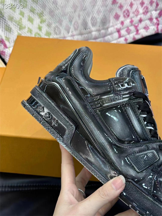 Lv Trainer Sneaker 71