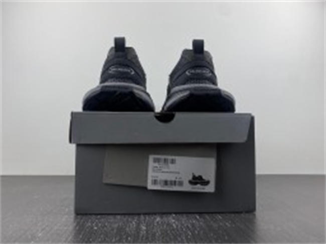 Balenciaga 759692 W3XLH 1213