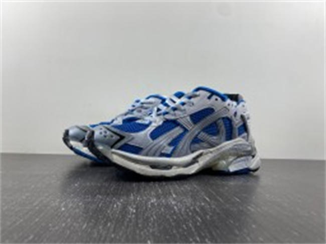 Balenciaga7.5  772774-W3RBW-0575