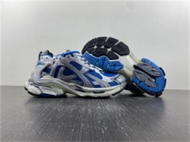 Balenciaga7.5  772774-W3RBW-0575