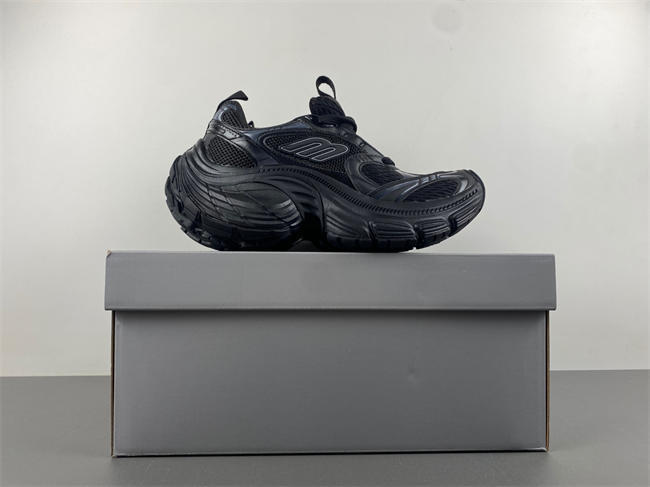 784342 W2MVZ 1010  Balenciaga 911