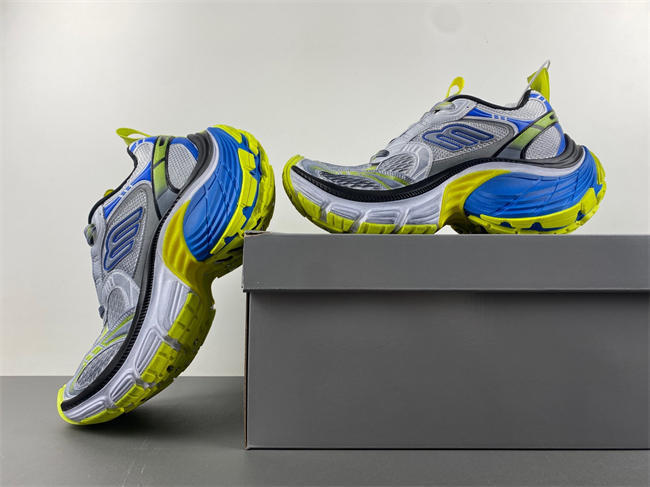 Balenciaga 12 784344 W2MV2 9741